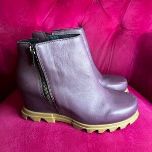 Sorel Women's Plum Wedge Boots
